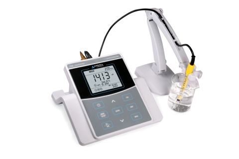 APERA Instruments EC820 - miernik laboratoryjny przewodności (EC), TDS i zasolenia