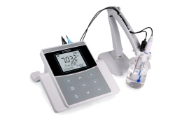 APERA Instruments PH820 - miernik laboratoryjny pH